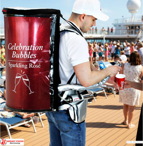 Insulated Hot Chocolate To Go backpack dispenser – portable vending system for Christmas markets, winter festivals, open-air catering, and live brand activations at cold weather events.